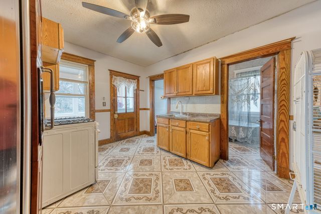 125 Newfield Avenue, Hartford, CT 06106