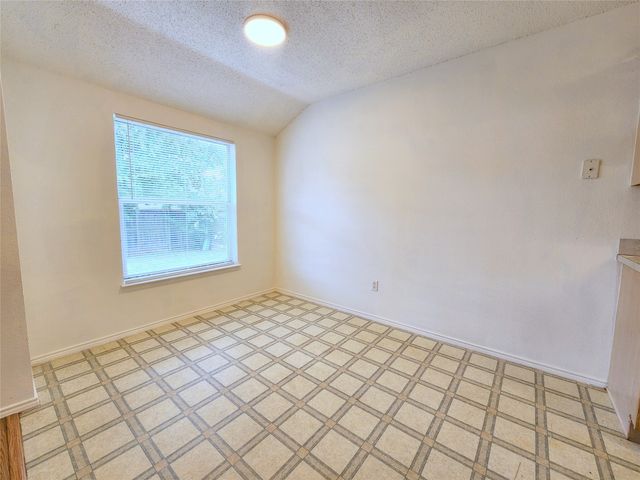 414 Dakota Drive, Joshua, TX 76058