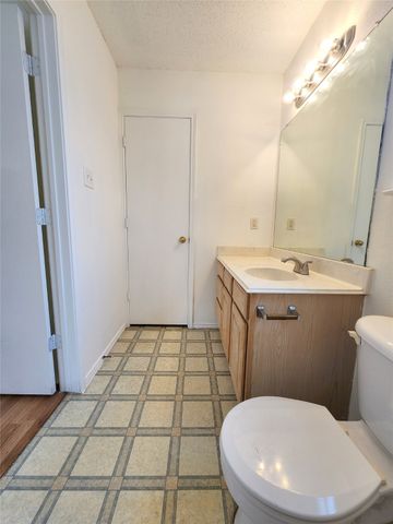 414 Dakota Drive, Joshua, TX 76058