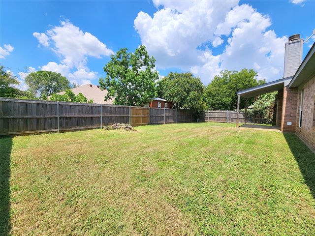 414 Dakota Drive, Joshua, TX 76058