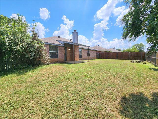 414 Dakota Drive, Joshua, TX 76058