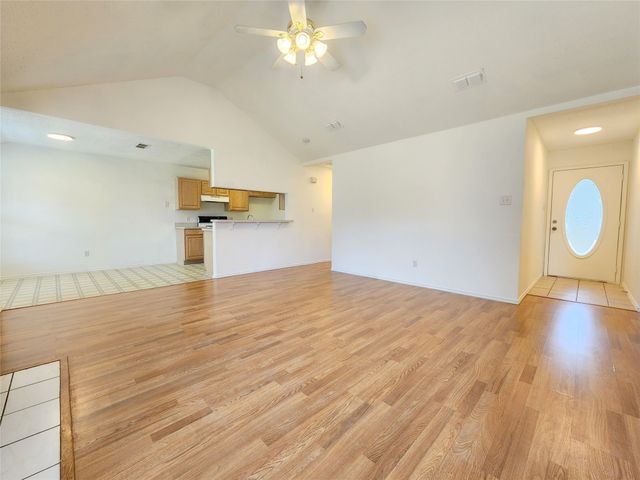 414 Dakota Drive, Joshua, TX 76058