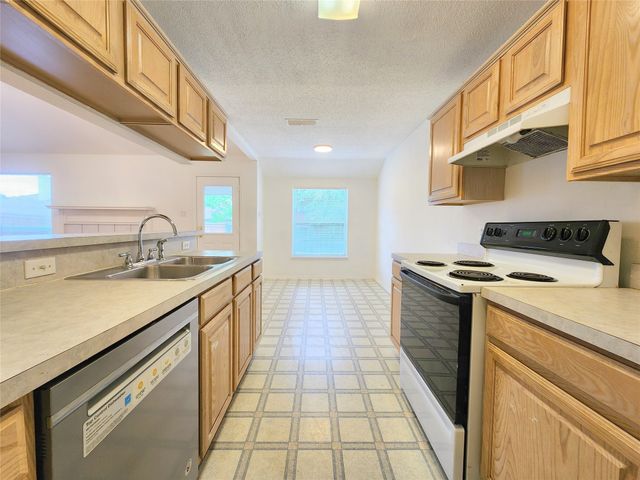 414 Dakota Drive, Joshua, TX 76058