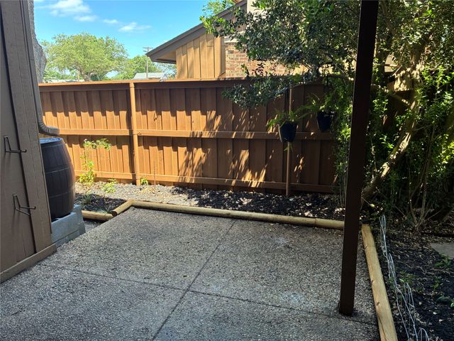 3125 Golden Oak Court, Farmers Branch, TX 75234