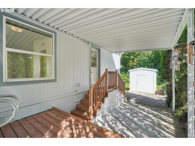 17978 S GRANT Dr, Oregon City, OR 97045