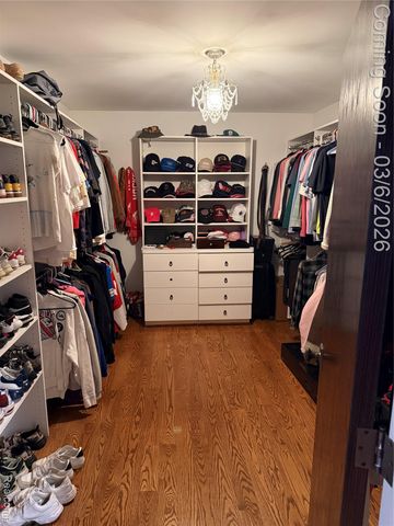 5761 Snowshoe Circle, Bloomfield Hills, MI 48301