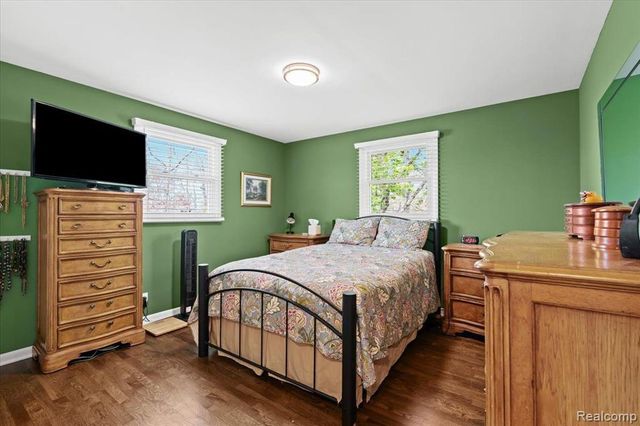 1425 Shankin Drive, Wolverine Lake, MI 48390