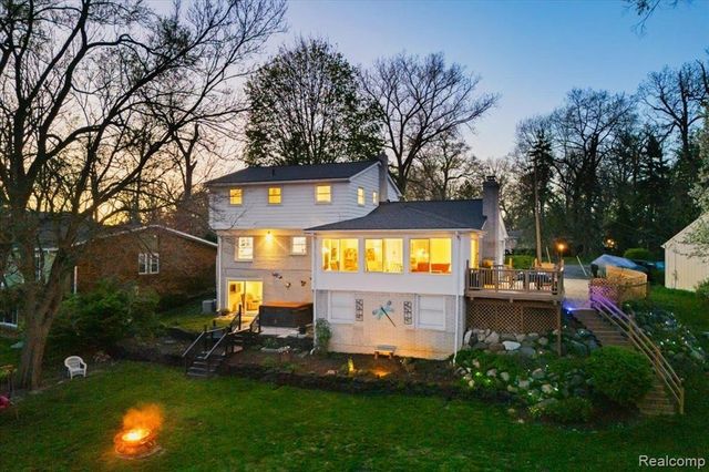 1425 Shankin Drive, Wolverine Lake, MI 48390