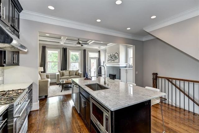 342 Brownstones Circle, Atlanta, GA 30312