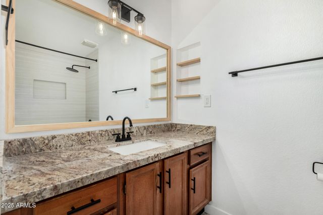 4140 W ANDERSON Drive, Glendale, AZ 85308