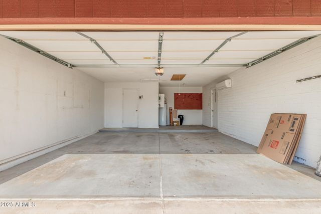 4140 W ANDERSON Drive, Glendale, AZ 85308