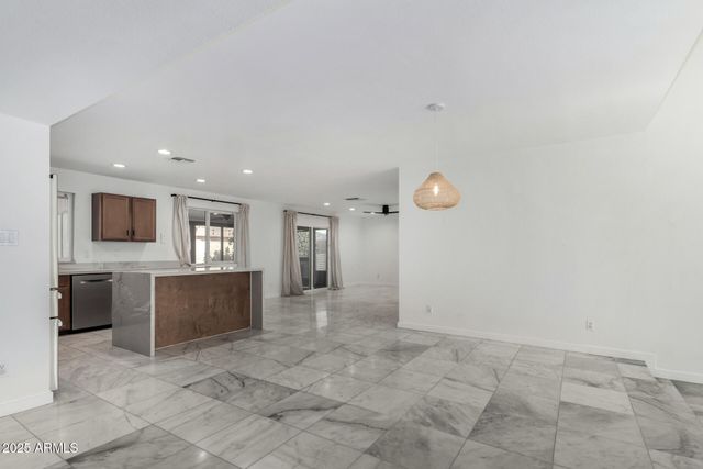 4140 W ANDERSON Drive, Glendale, AZ 85308