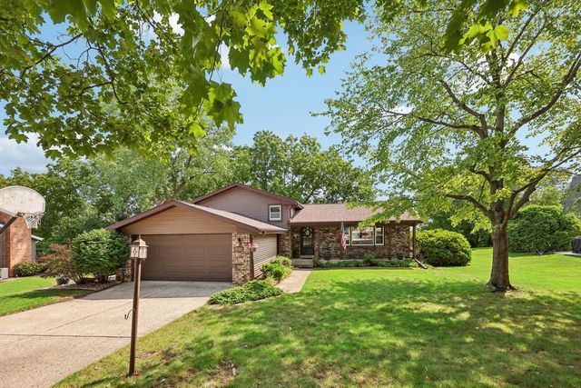 2839 Coventry LANE, Waukesha, WI 53188