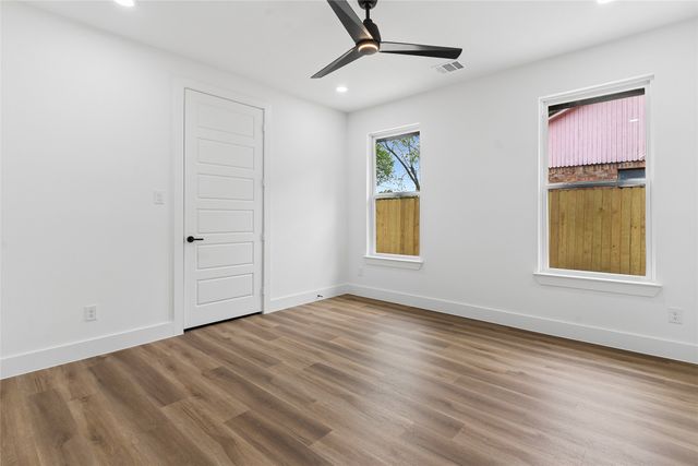 2223 Fordham Road, Dallas, TX 75216