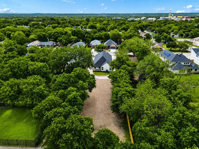 2223 Fordham Road, Dallas, TX 75216