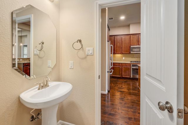 2930 Grand Oaks LOOP 3102, Cedar Park, TX 78613