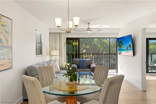 600 Neapolitan WAY 254, Naples, FL 34103