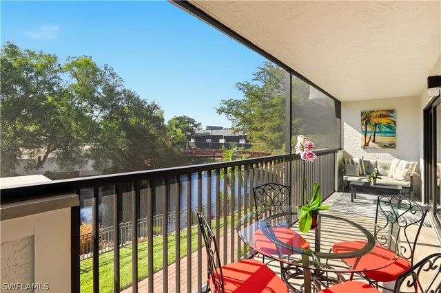 600 Neapolitan WAY 254, Naples, FL 34103