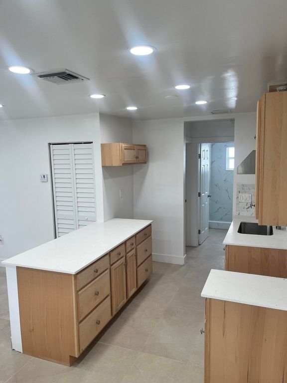 701 S C Street, Lake Worth Beach, FL 33460