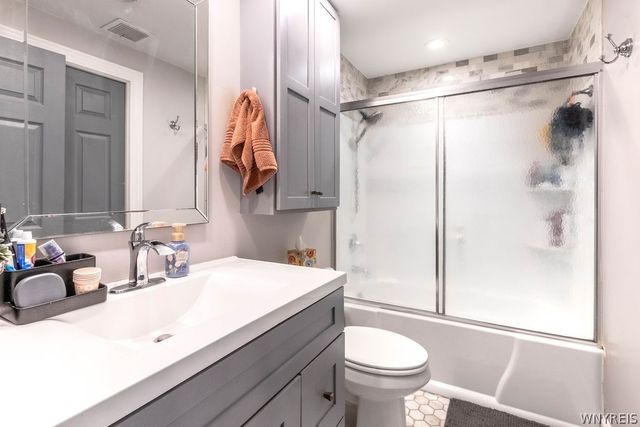 1210 Youngs Road G, Amherst, NY 14221