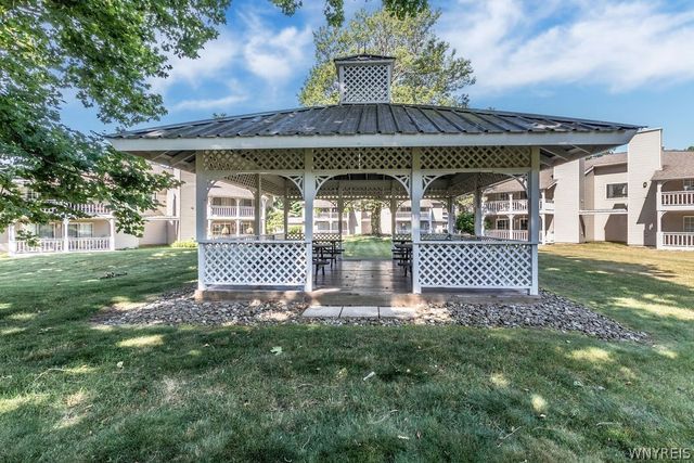 1210 Youngs Road G, Amherst, NY 14221