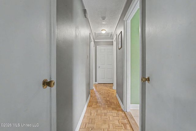 8351 Whitehead Drive, Southaven, MS 38671