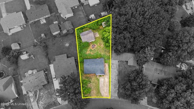 8351 Whitehead Drive, Southaven, MS 38671