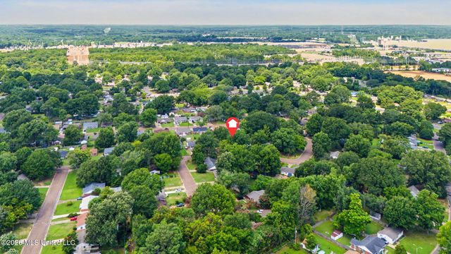 8351 Whitehead Drive, Southaven, MS 38671