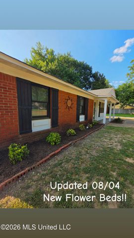8351 Whitehead Drive, Southaven, MS 38671