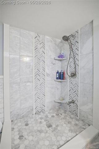 29108 Dover Avenue, Warren, MI 48088