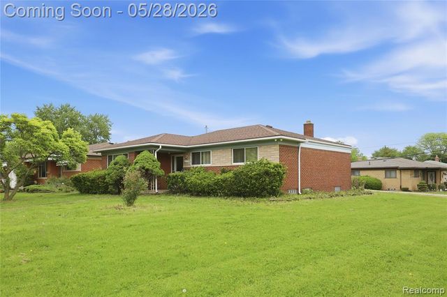 29108 Dover Avenue, Warren, MI 48088