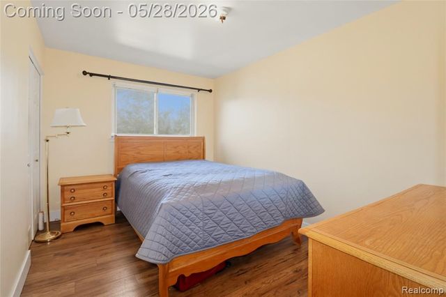 29108 Dover Avenue, Warren, MI 48088