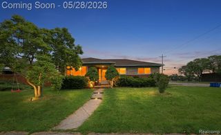 29108 Dover Avenue, Warren, MI 48088