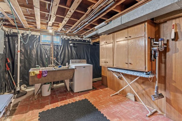 3418 Hayes Street NE, Minneapolis, MN 55418