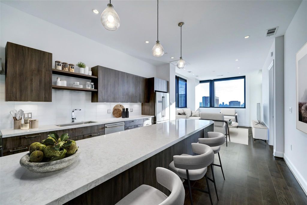 1211 Caroline Street 1604, Houston, TX 77002