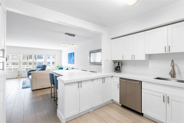 3850 GALT OCEAN Drive 1504, Fort Lauderdale, FL 33308