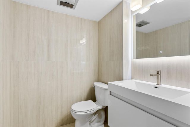 3850 GALT OCEAN Drive 1504, Fort Lauderdale, FL 33308