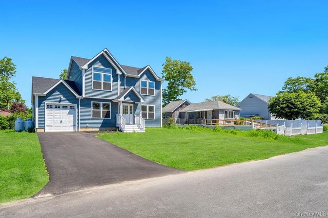 77 Carlton Avenue, Mastic, NY 11950
