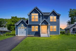 77 Carlton Avenue, Mastic, NY 11950