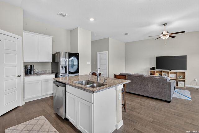 10746 Francisco Way, Converse, TX 78109