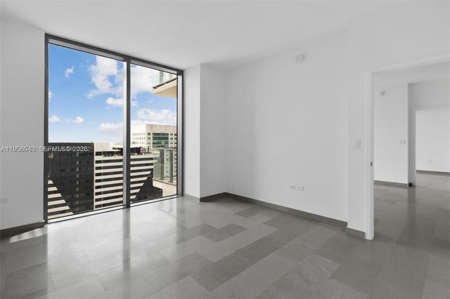 88 SW 7th St 2104, Miami, FL 33130