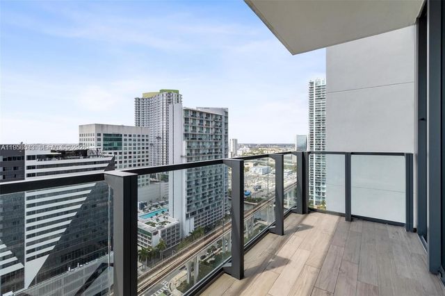 88 SW 7th St 2104, Miami, FL 33130