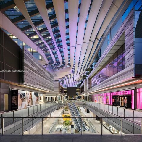 88 SW 7th St 2104, Miami, FL 33130