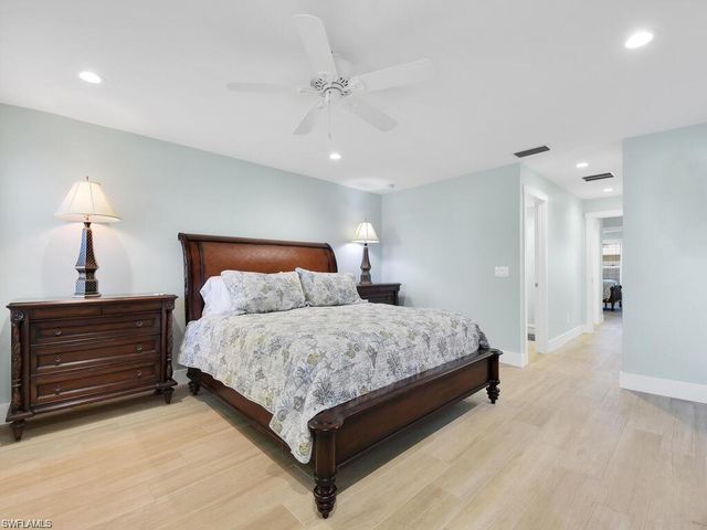 3840 SE 13th AVE, Cape Coral, FL 33904