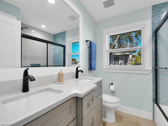 3840 SE 13th AVE, Cape Coral, FL 33904