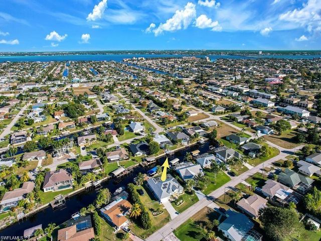 3840 SE 13th AVE, Cape Coral, FL 33904