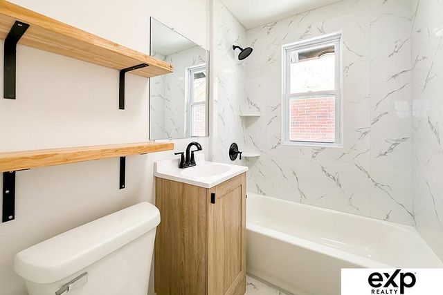 4643 Larimore Avenue, Omaha, NE 68104