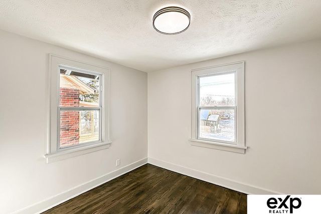 4643 Larimore Avenue, Omaha, NE 68104