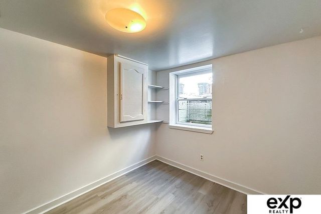 4643 Larimore Avenue, Omaha, NE 68104