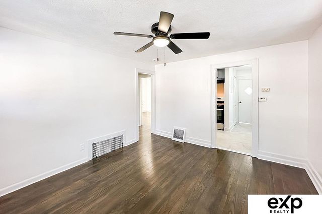 4643 Larimore Avenue, Omaha, NE 68104